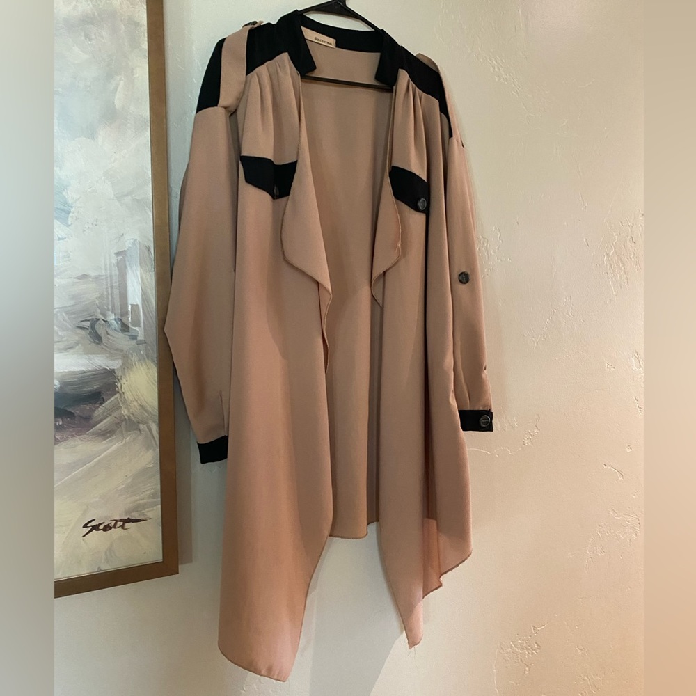So Central| Small| tan/black cardigan| Great condition.